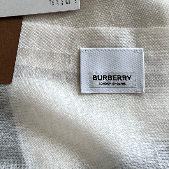 Burberry Giant Check Gauze Scarf in White Light Grey - Picture 7 of 9